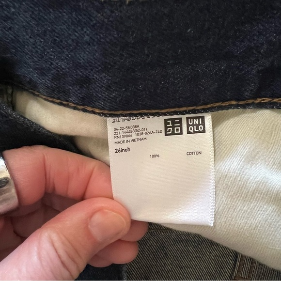 Uniqlo Denim Jean Shorts size 26 Dark Wash - Picture 2 of 5